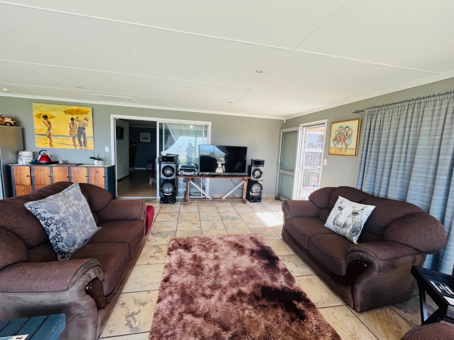 3 Bedroom Property for Sale in Friemersheim Western Cape